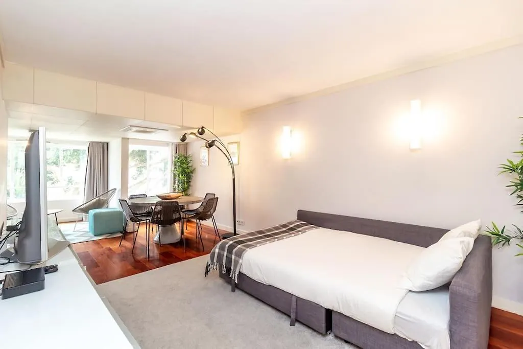 Ola Lisbon - Olaias Apartment
